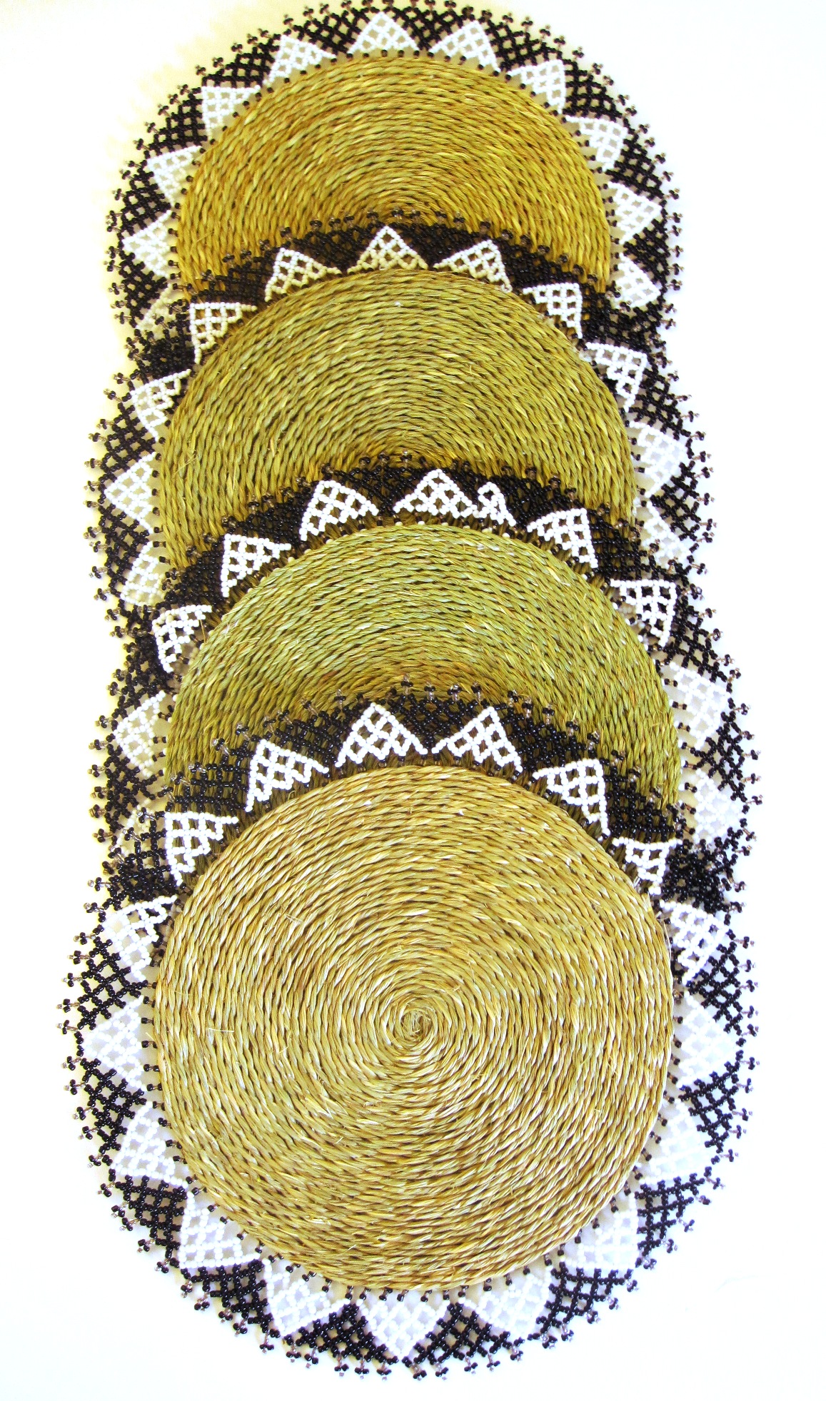 Ndebele Grass & Bead Placemat - Black & White - Large - Set of 4
